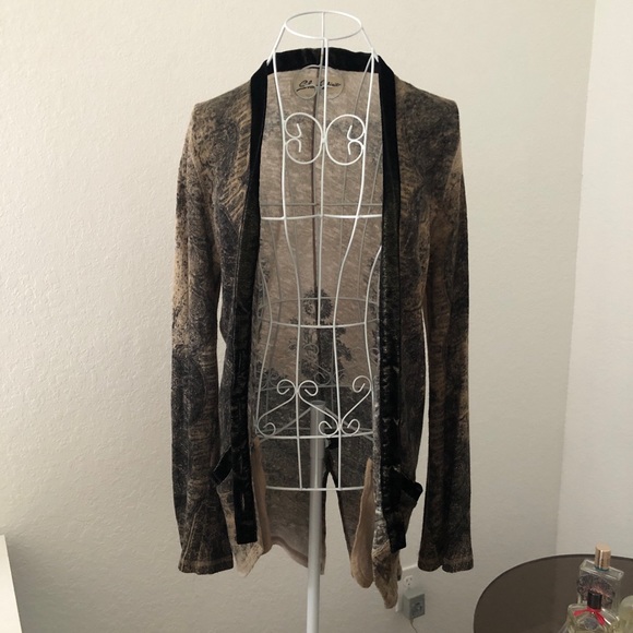 Share Spirit Japanese Cardigan - Picture 10 of 15